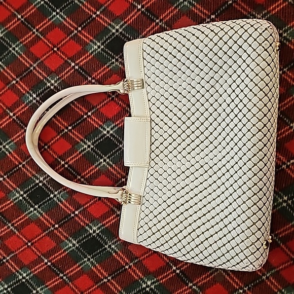 White R Purse - Chain Mail - Picture 2 of 16